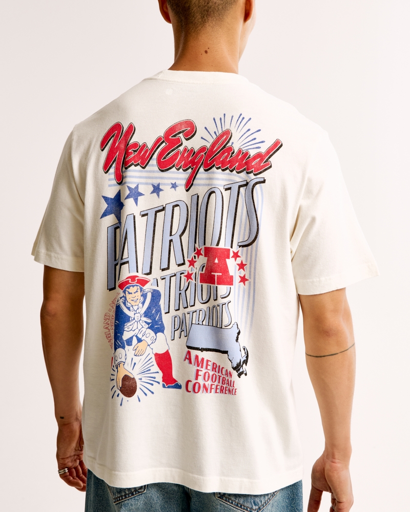 New England Patriots Vintage-Inspired Graphic Tee(cream - patriots,XS)
