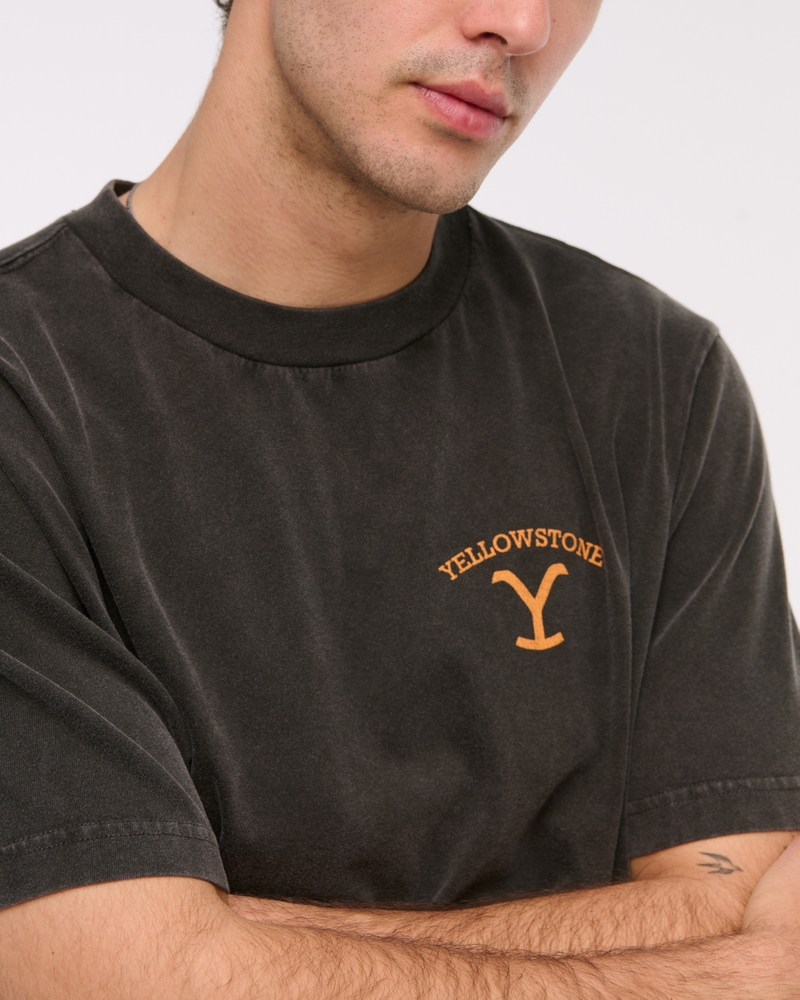 Yellowstone Vintage-Inspired Graphic Tee(black,XS)