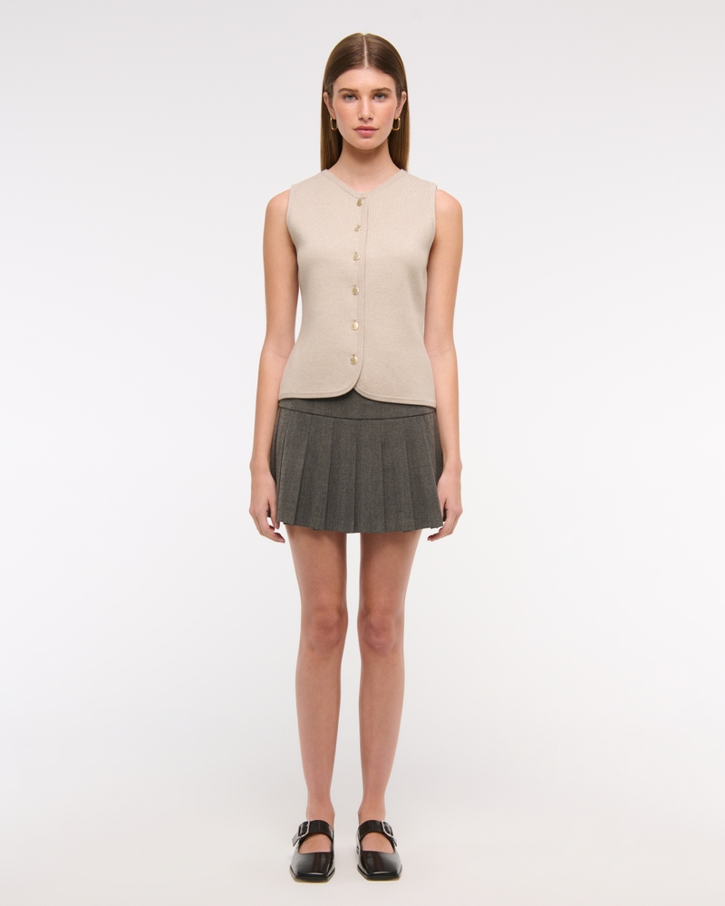 The A&F Mara High-V LuxeLoft Sweater Vest(sand,XXS)