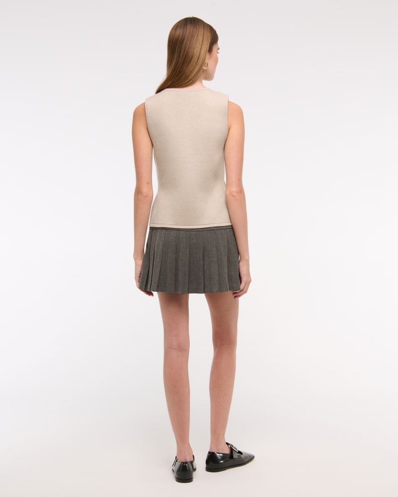 The A&F Mara High-V LuxeLoft Sweater Vest(sand,XXS)