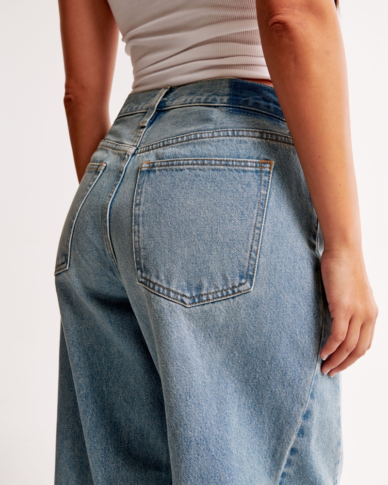 Curve Love Mid Rise Barrel Jean(light,24)