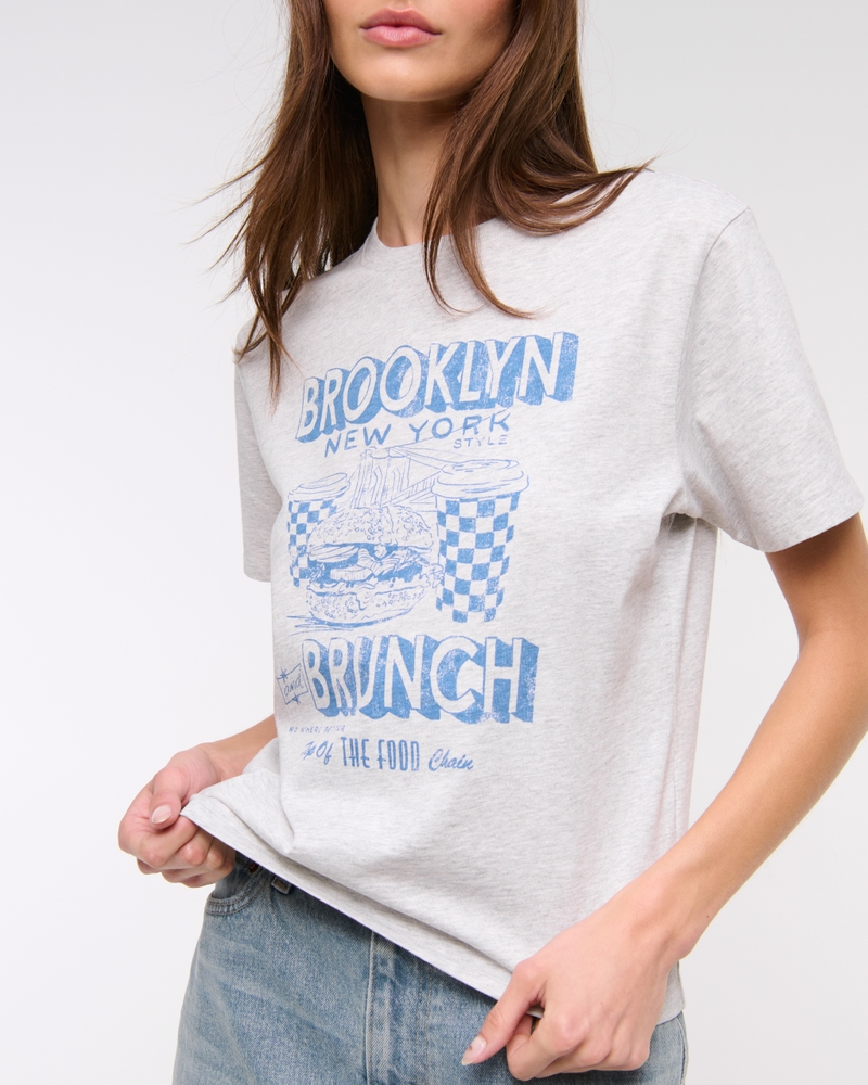 Short-Sleeve Brooklyn Brunch Graphic Relaxed Tee(light gray,XXS)