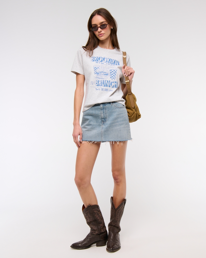 Short-Sleeve Brooklyn Brunch Graphic Relaxed Tee(light gray,XXS)