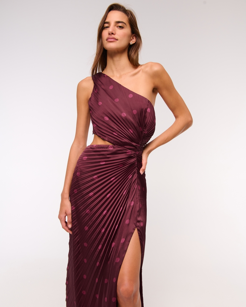 The A&F Giselle Pleated One-Shoulder Cutout Maxi Dress(deep wine dot,XXS)