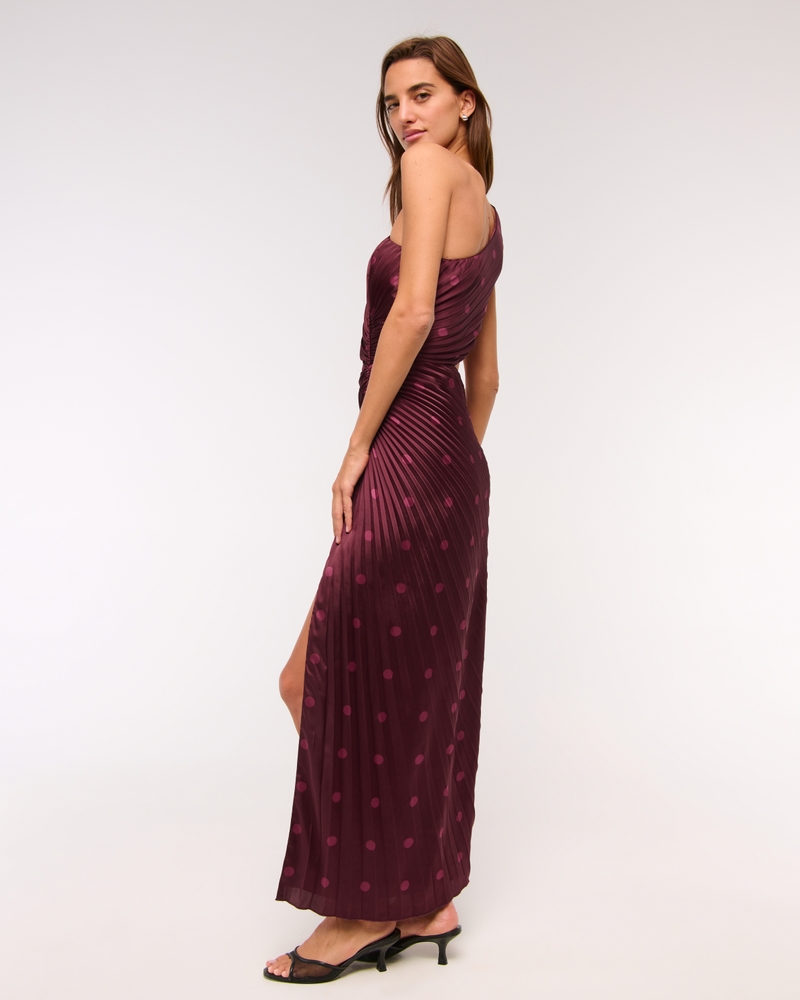 The A&F Giselle Pleated One-Shoulder Cutout Maxi Dress(deep wine dot,XXS)