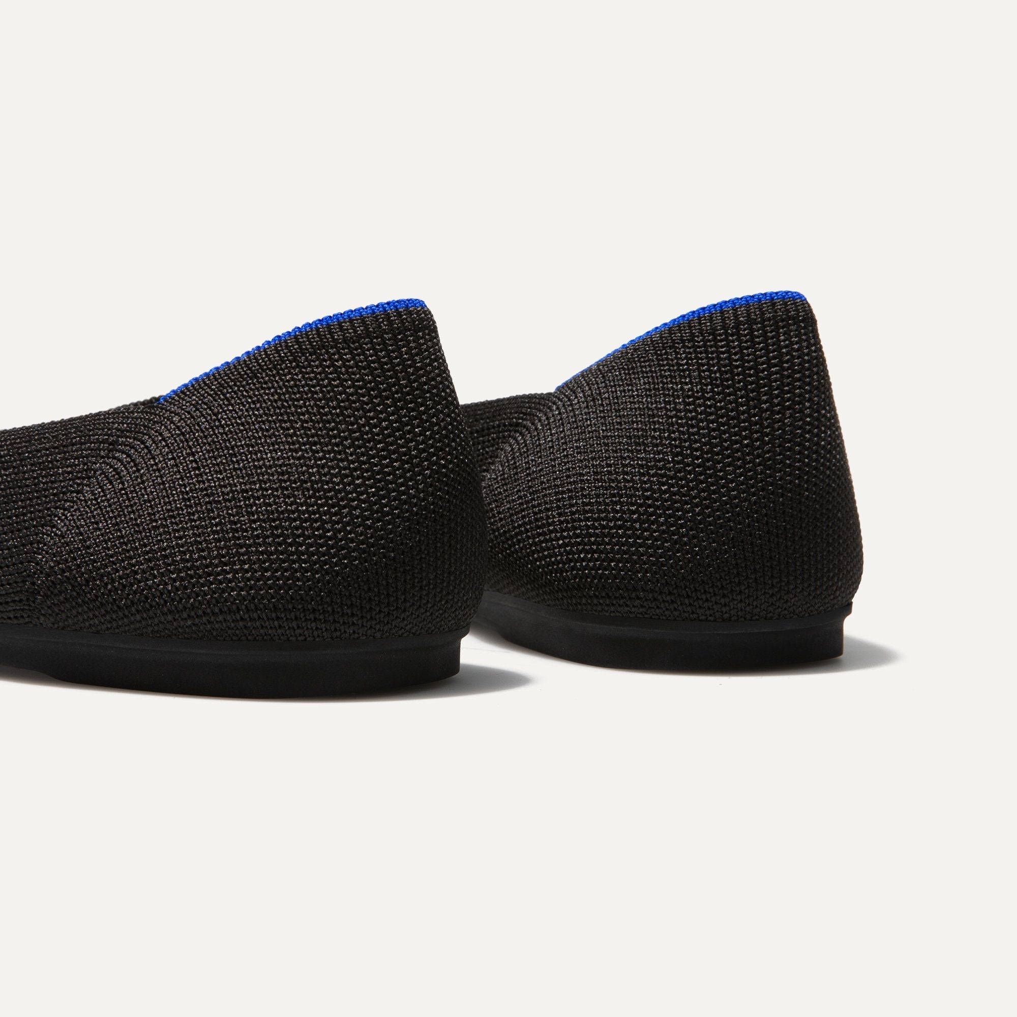 The Flat - Black Solid(Black Solid,5)