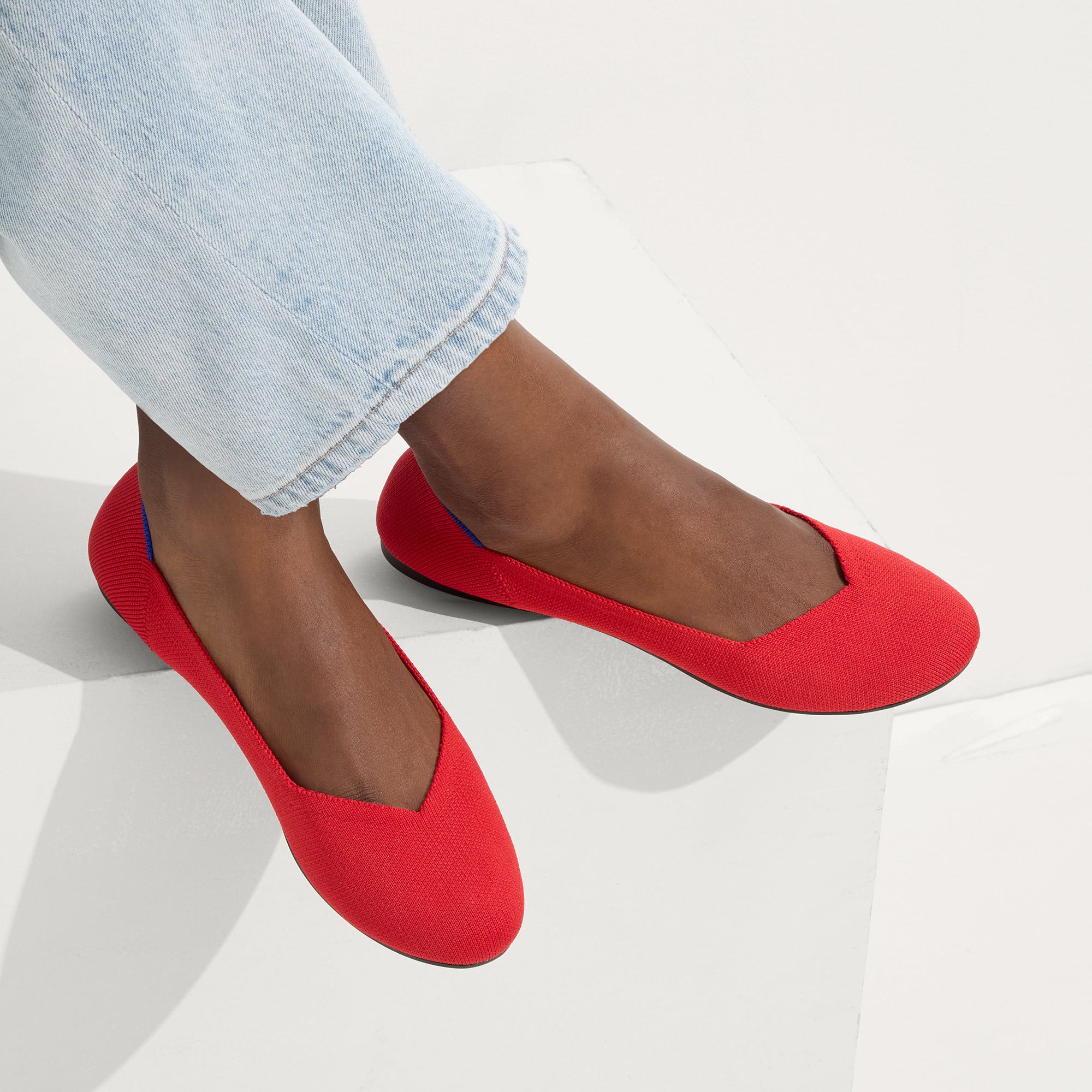 The Flat - Bright Red(Bright Red,5)