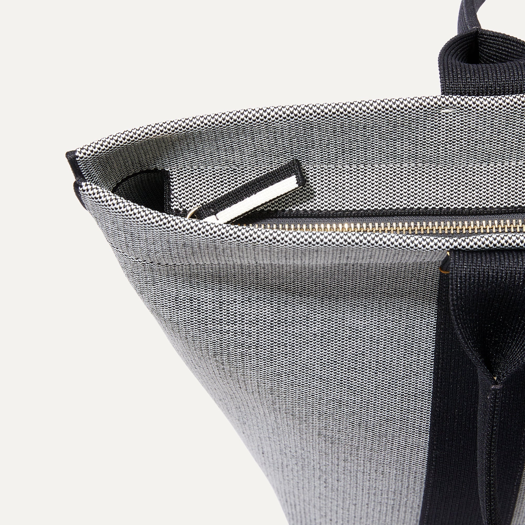 The Essential Tote - Grey Mist(Grey Mist)