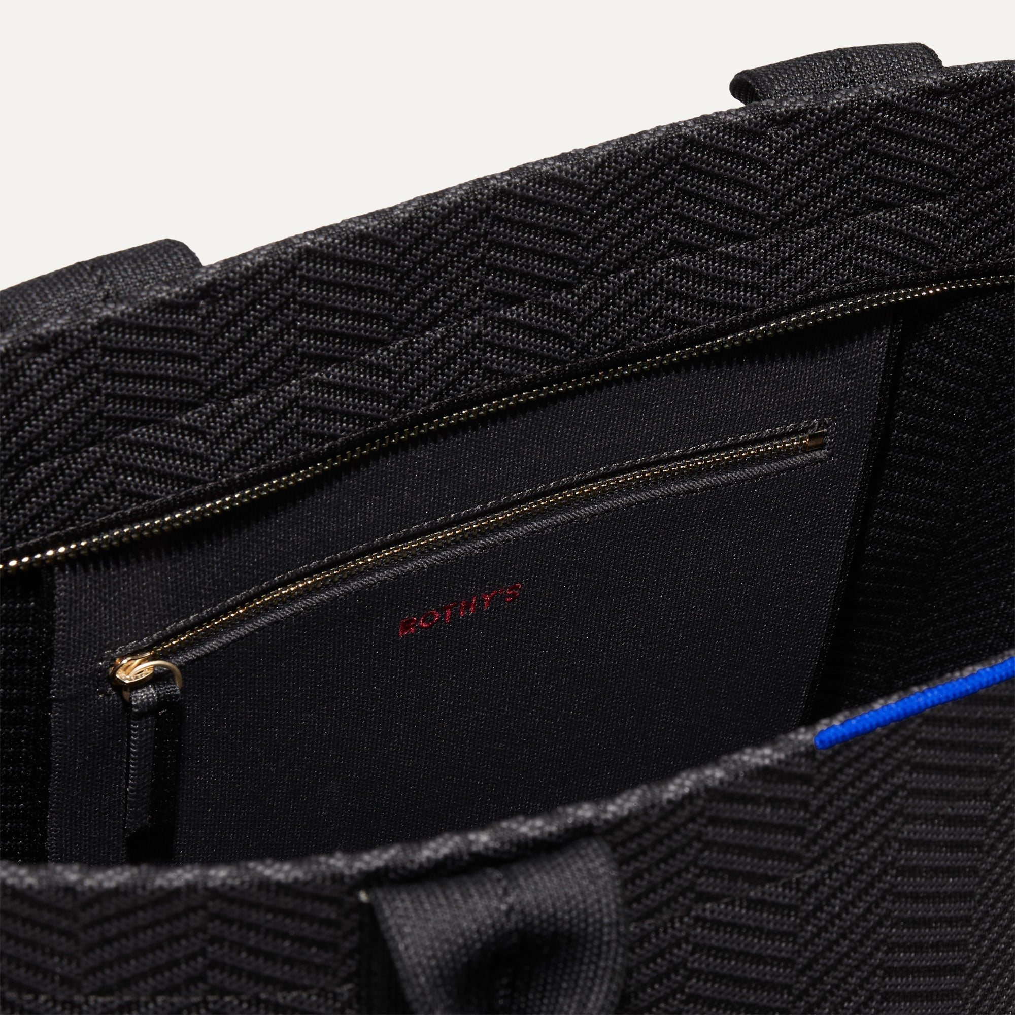 The Essential Tote - Shadow Black(Shadow Black)