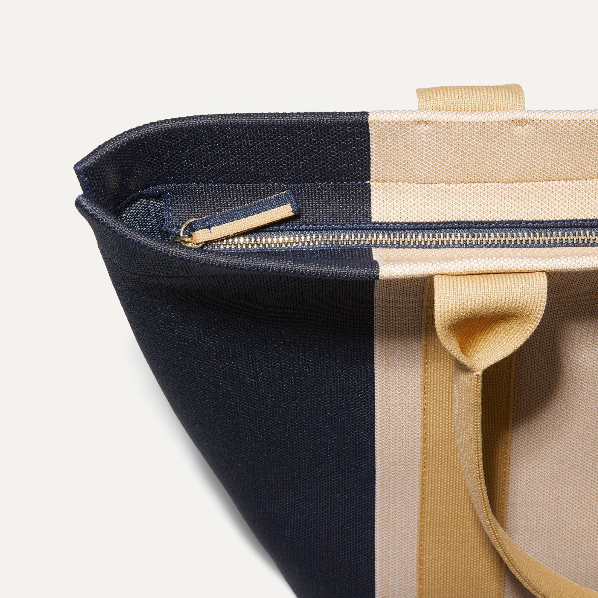The Essential Tote - Ink and Ivory(Ink and Ivory)