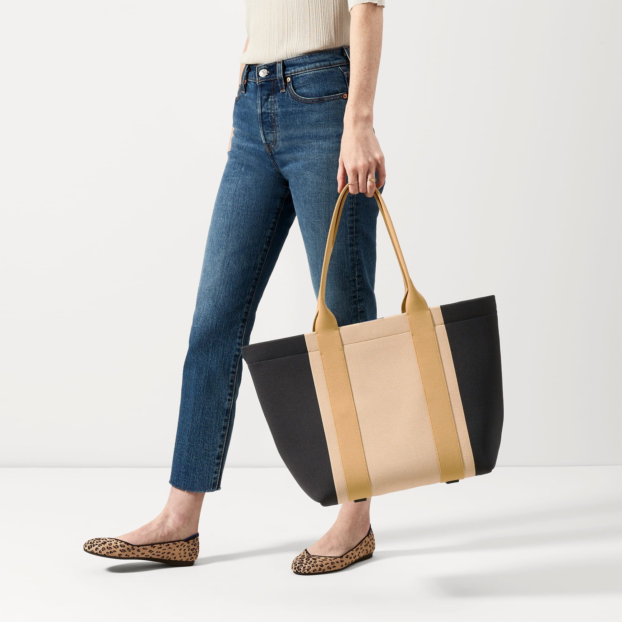 The Essential Tote - Ink and Ivory(Ink and Ivory)