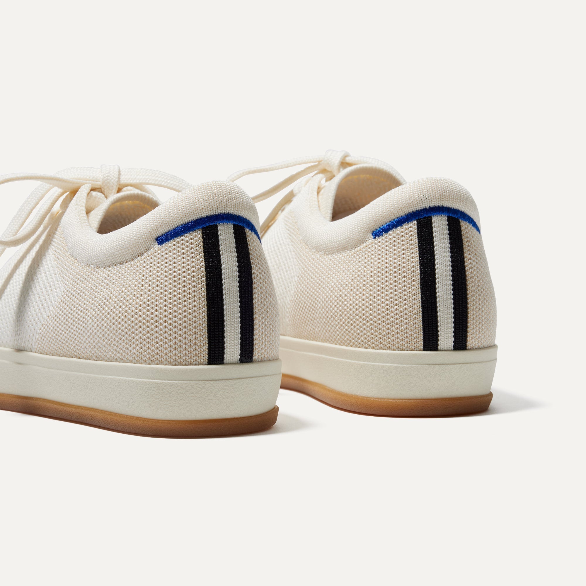 The Lace Up Sneaker - Blonde(Blonde,5)