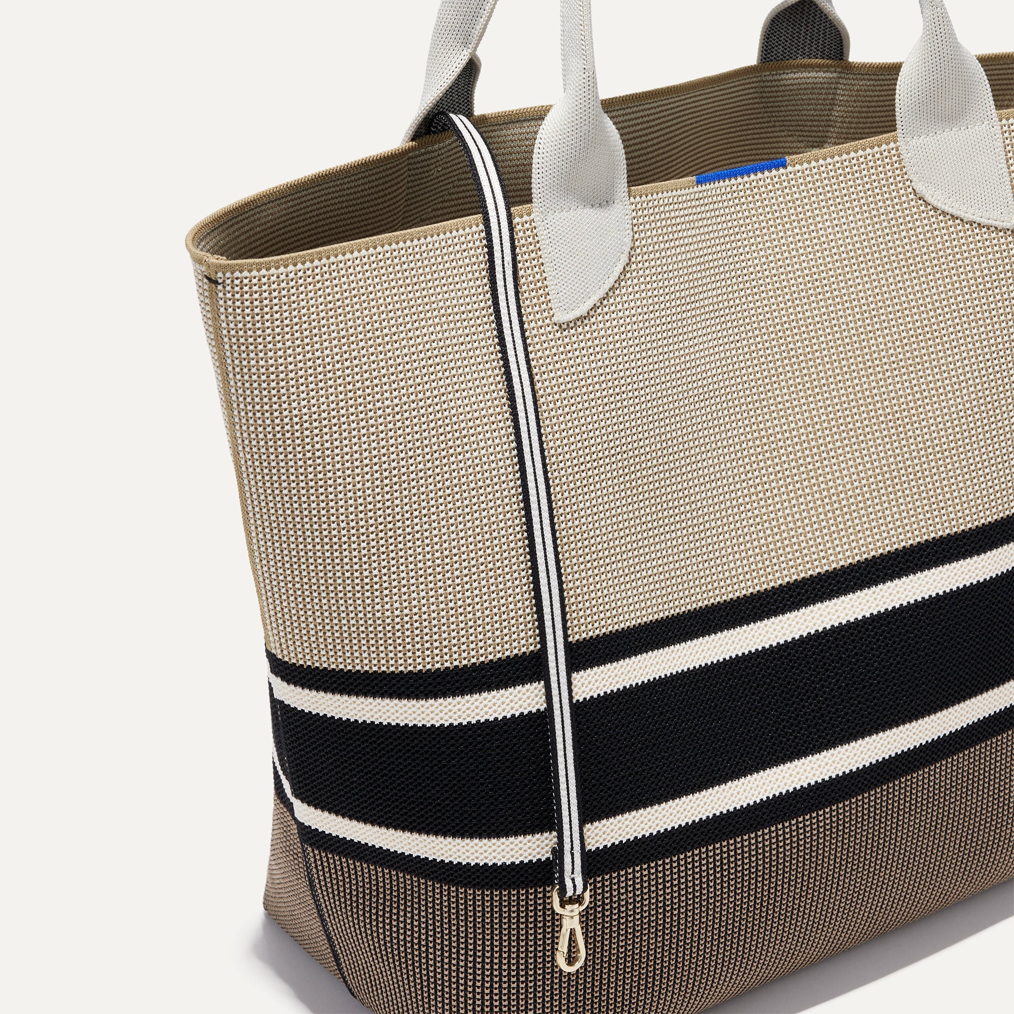 The Lightweight Tote - Jetset Black(Jetset Black)