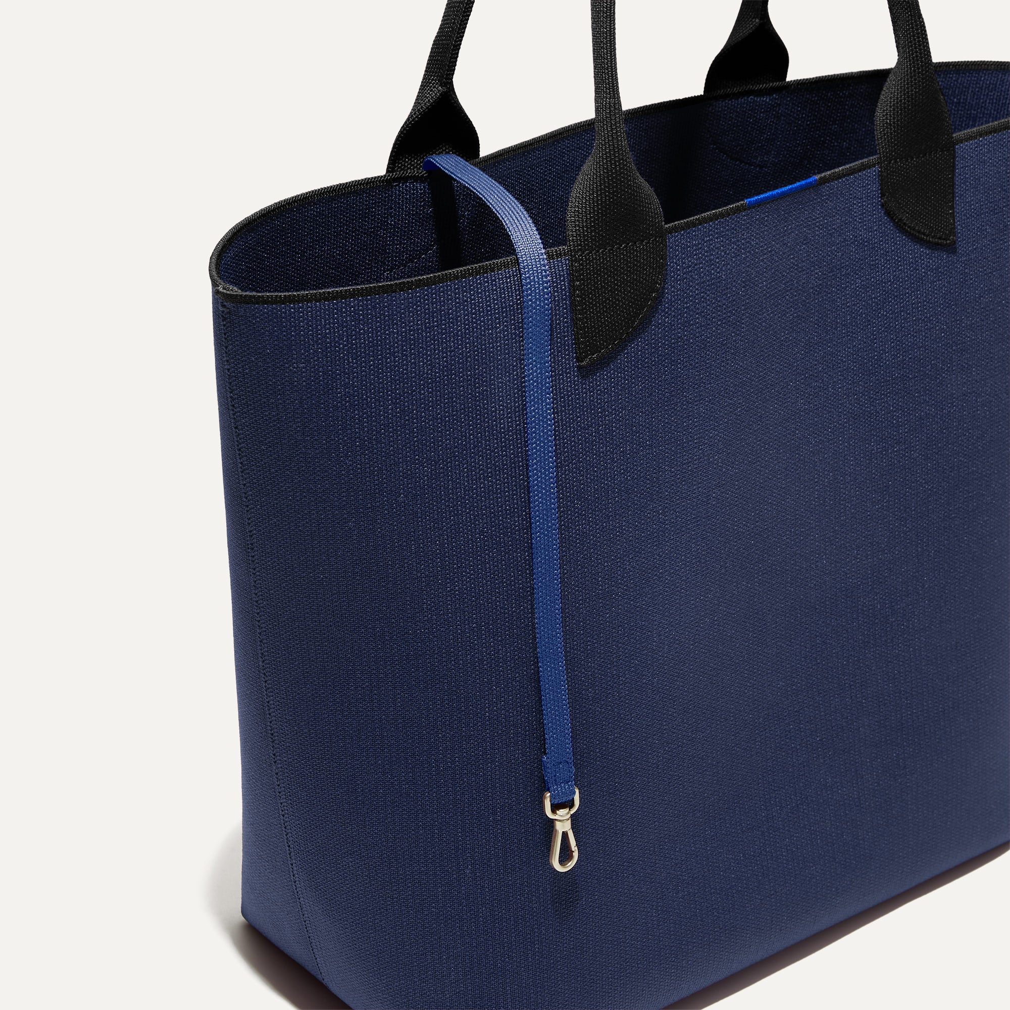 The Lightweight Tote - Sapphire and Onyx(Sapphire and Onyx)