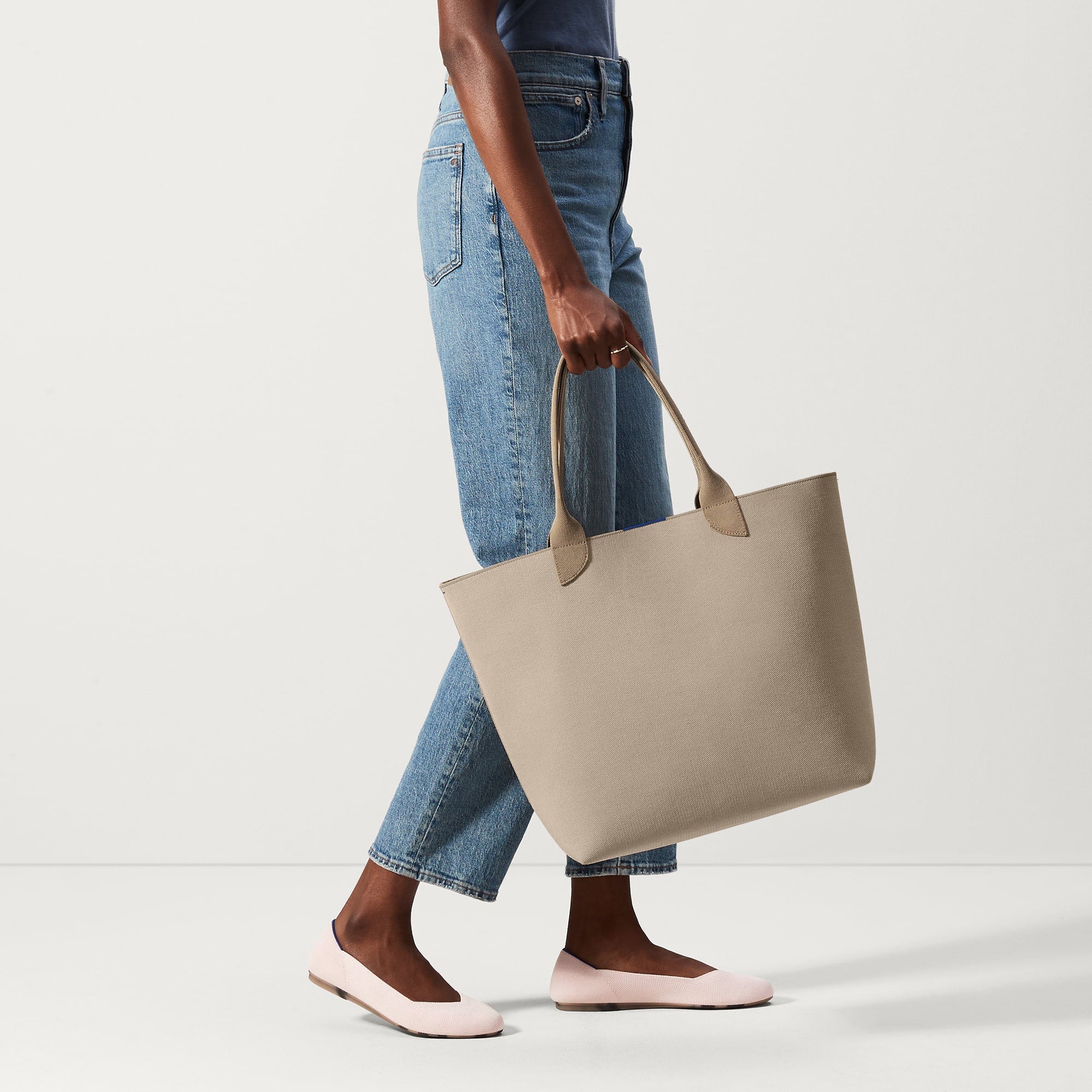 The Lightweight Tote - Soft Sesame(Soft Sesame)