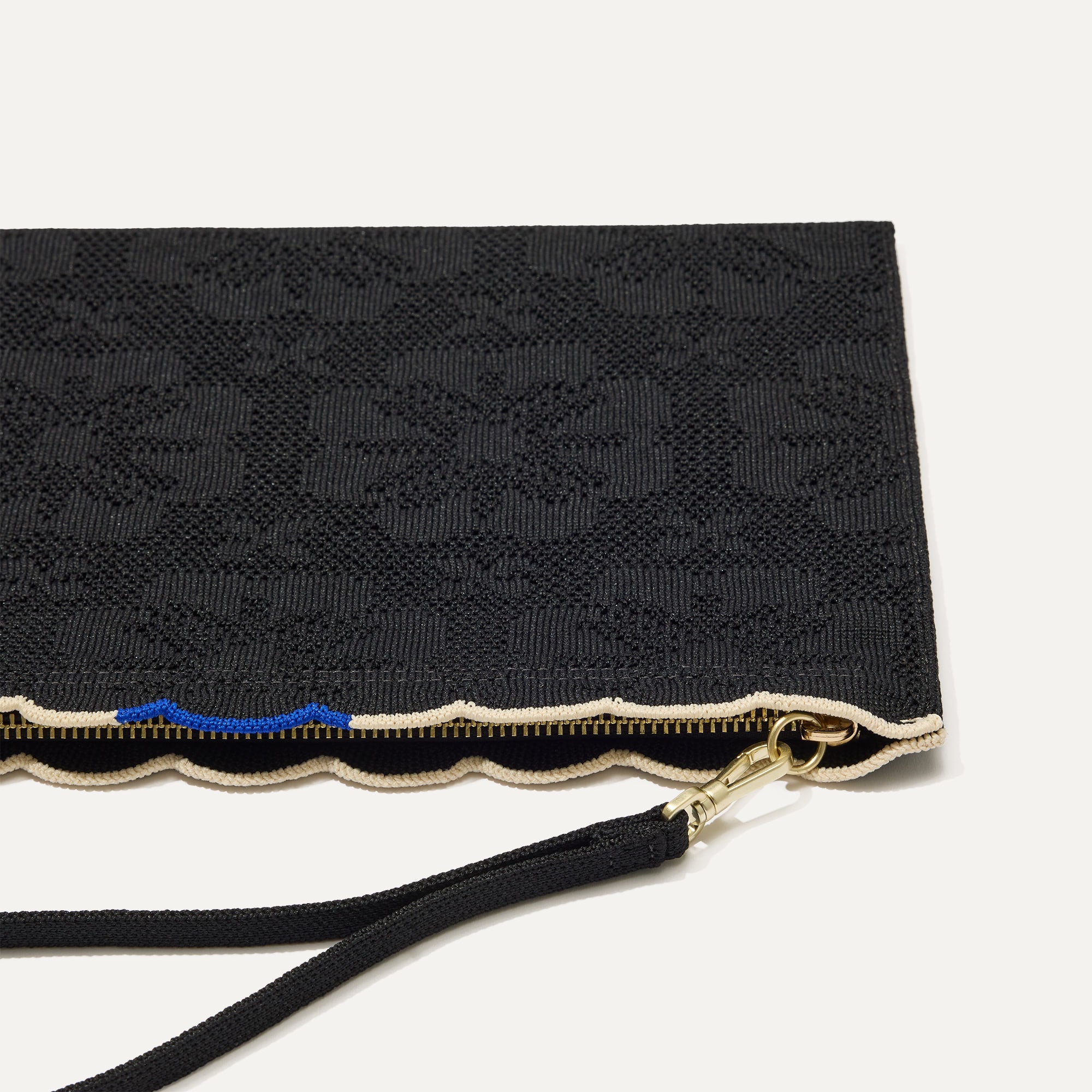 The Wristlet - Black Carnation(Black Carnation)