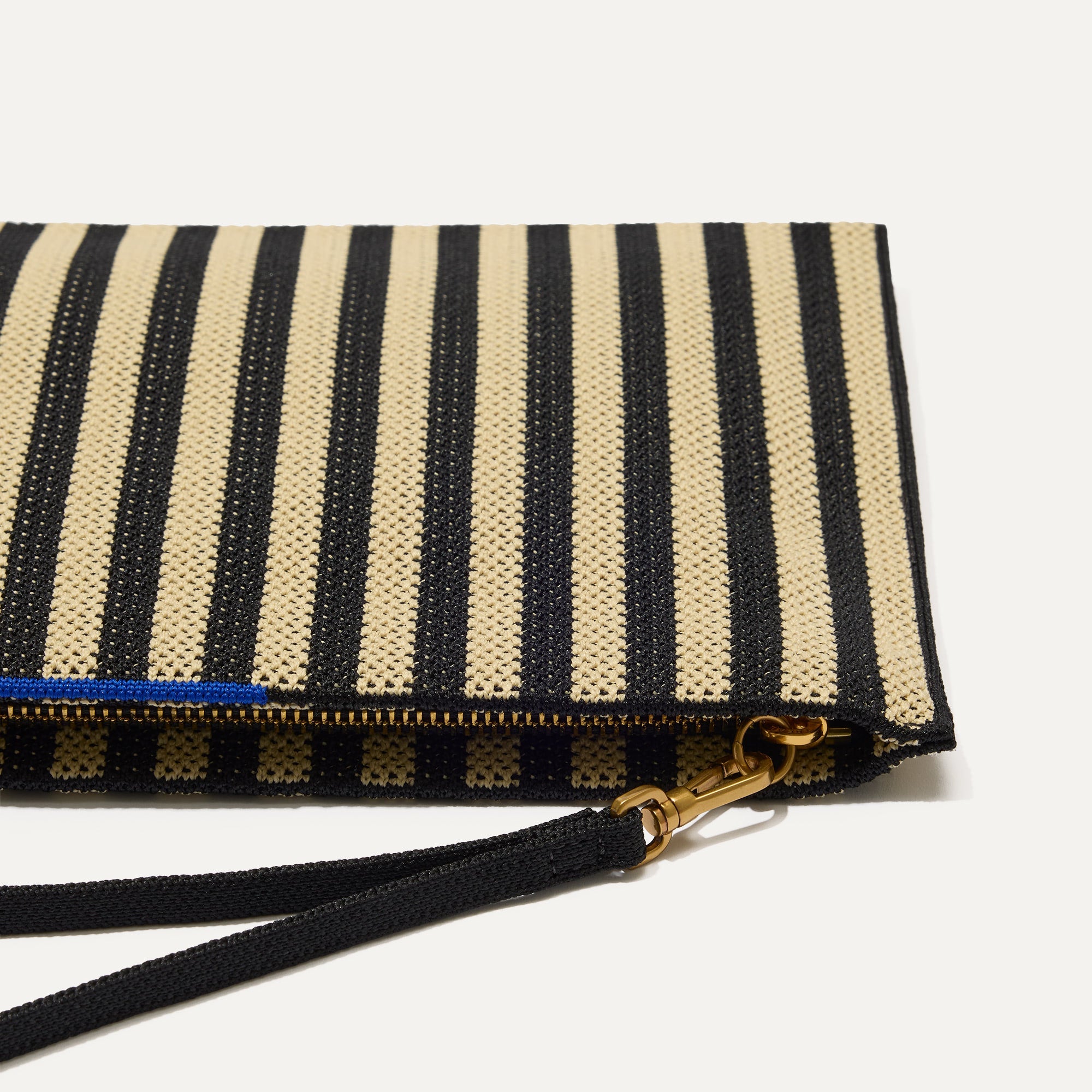 The Wristlet - Black Tie(Black Tie)
