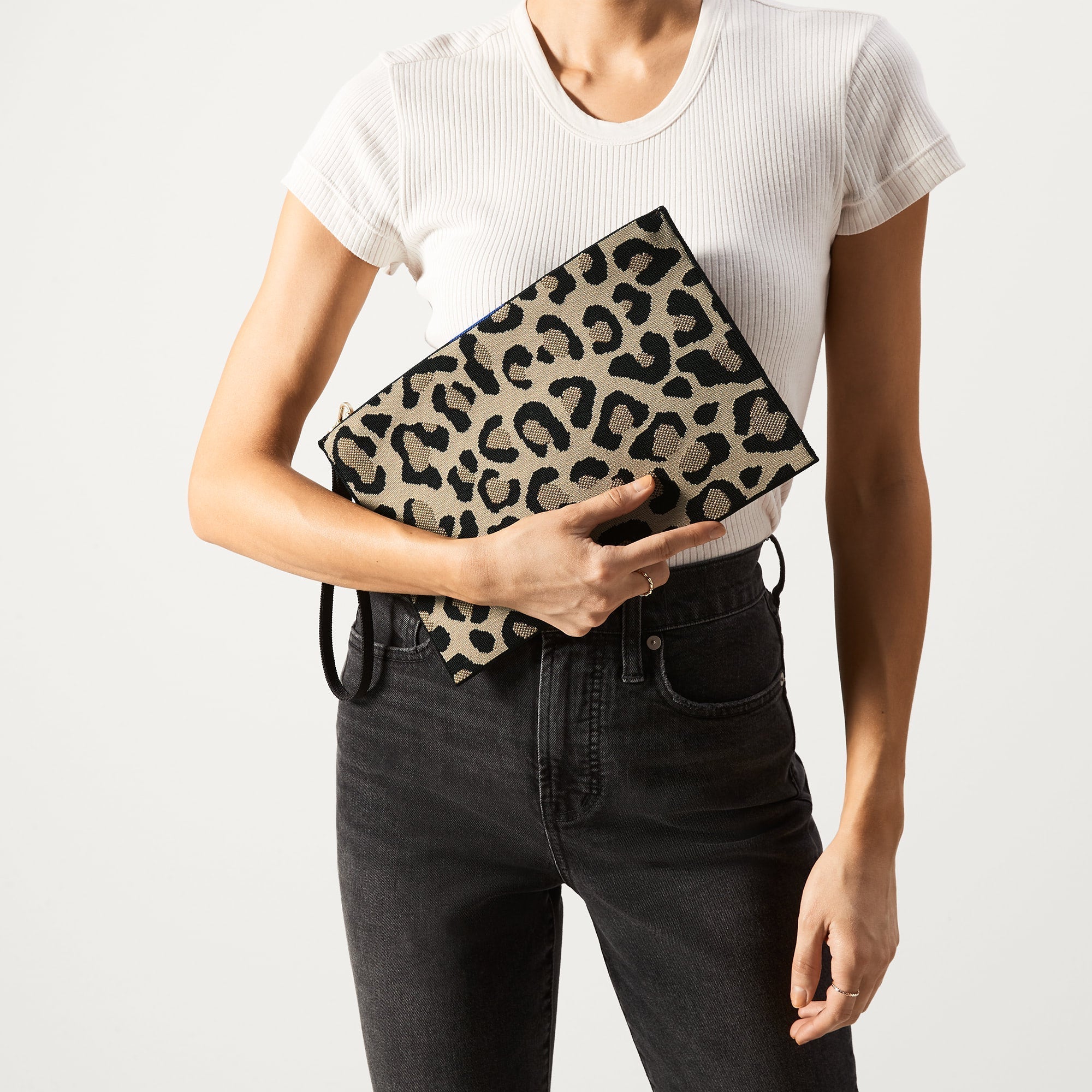 The Wristlet - Desert Cat(Desert Cat)