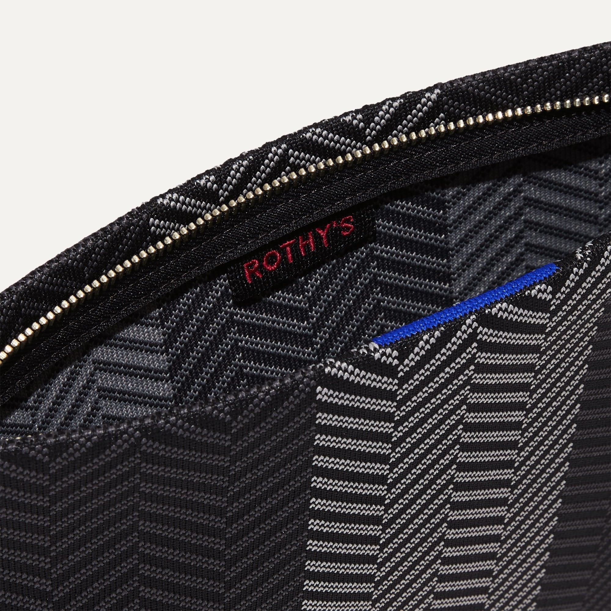 The Wristlet - Shadow Black(Shadow Black)