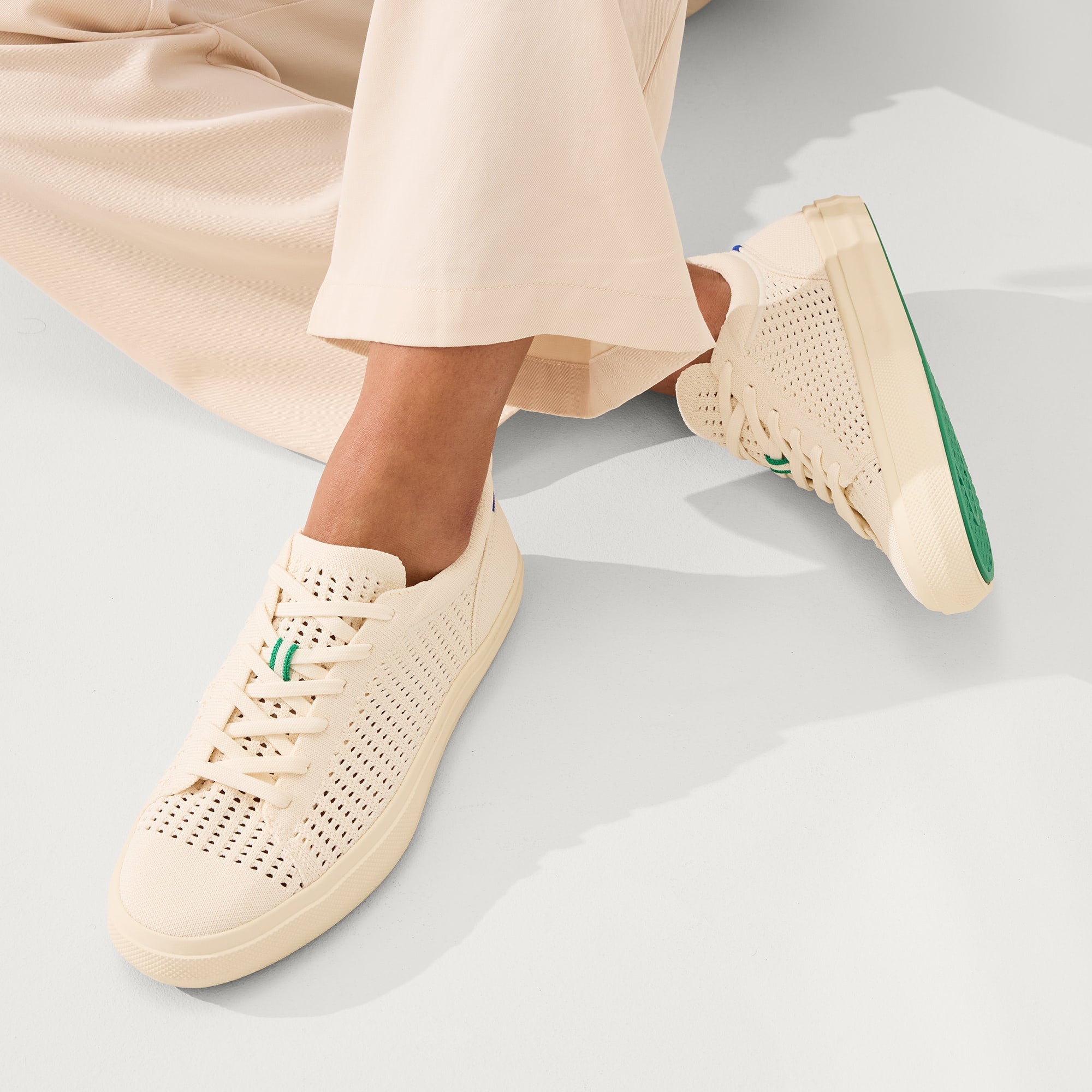 The Women's RS02 Sneaker - Courtside White(Courtside White,5)