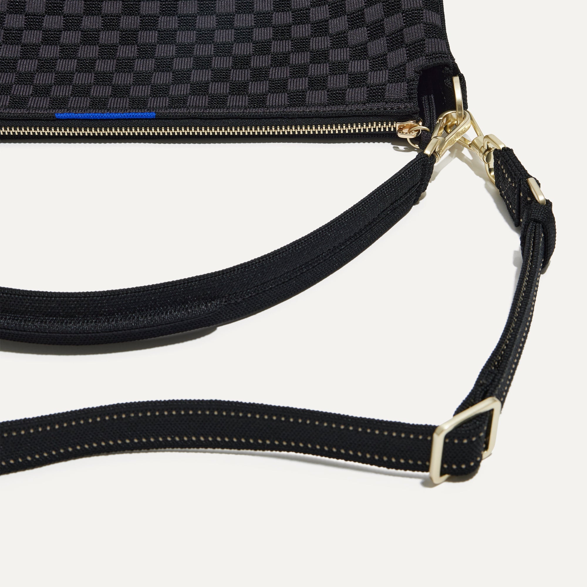 The Daily Crossbody - Black Sand(Black Sand)