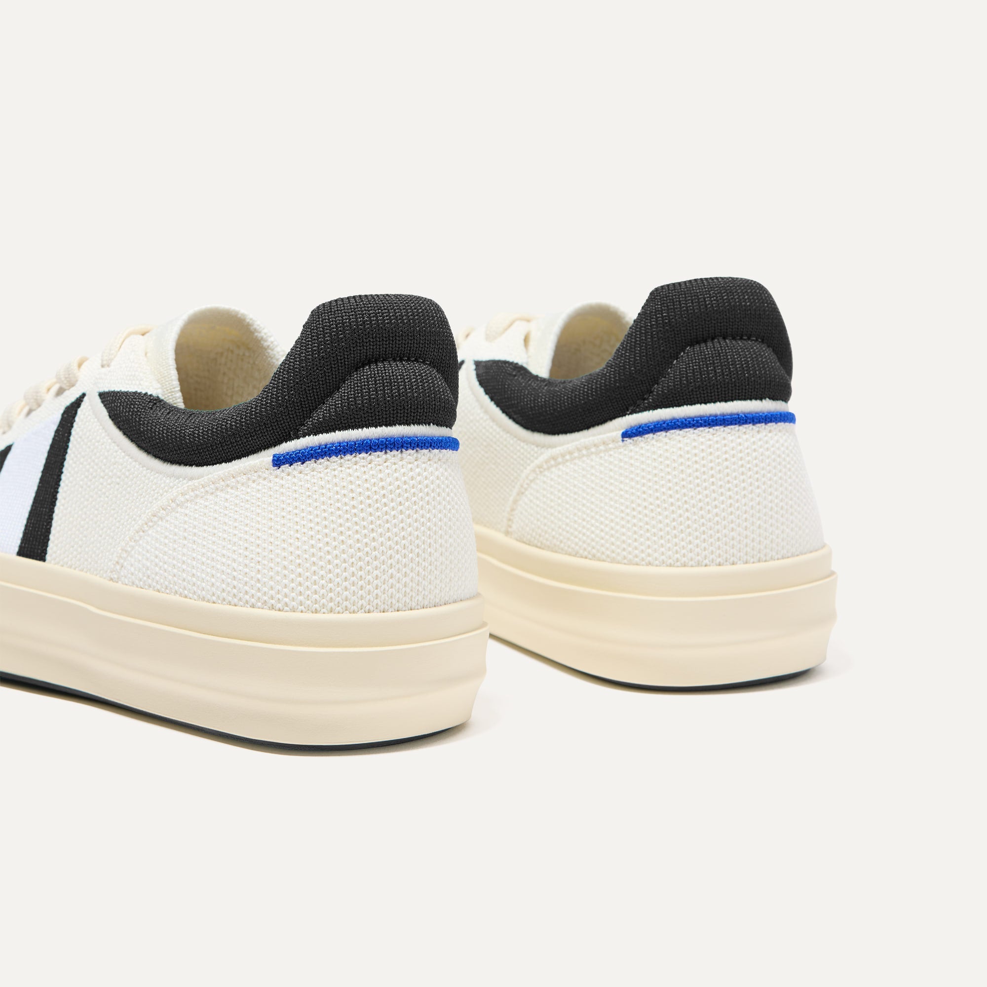 The Women's RS02 Sneaker - Jet(Jet,5)