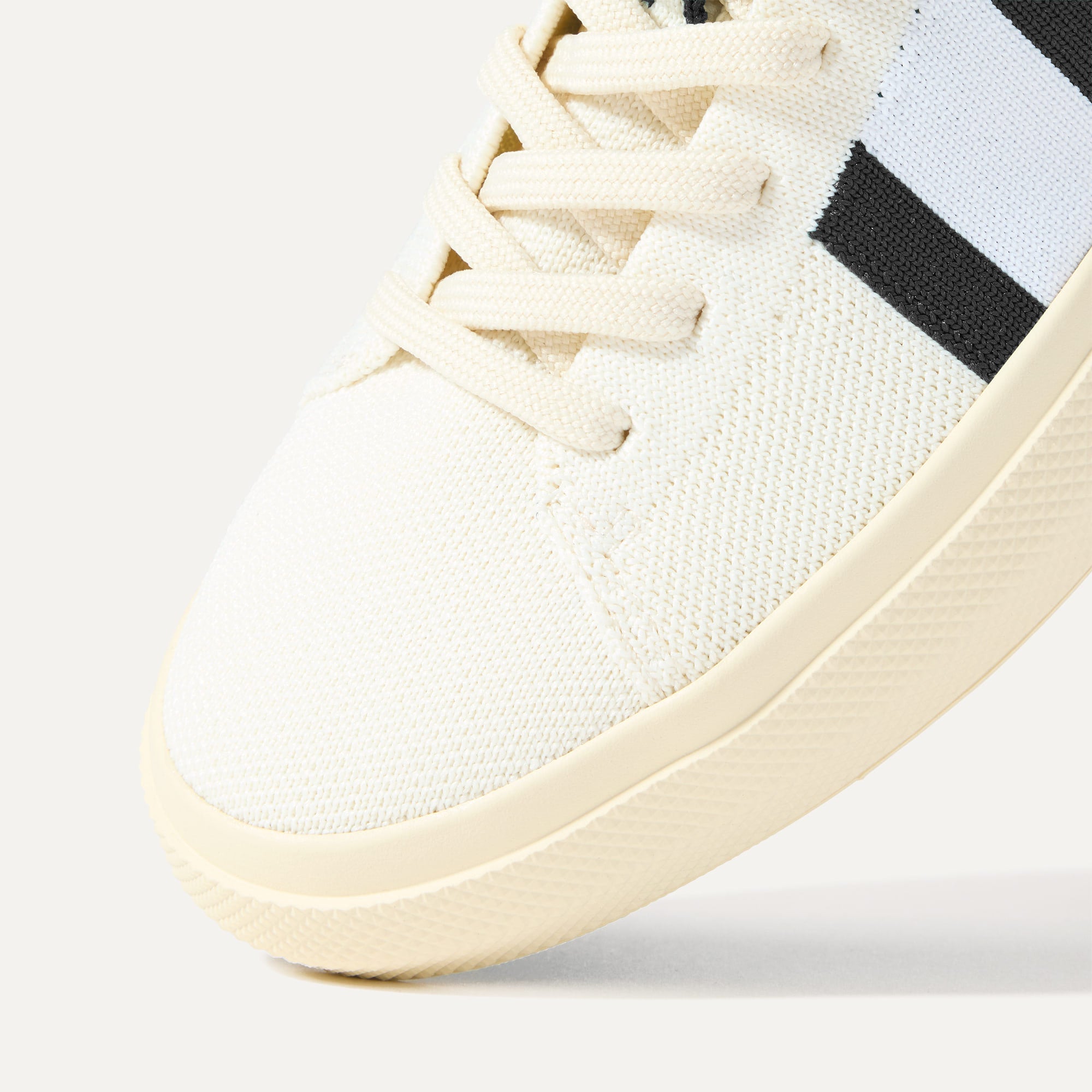 The Women's RS02 Sneaker - Jet(Jet,5)