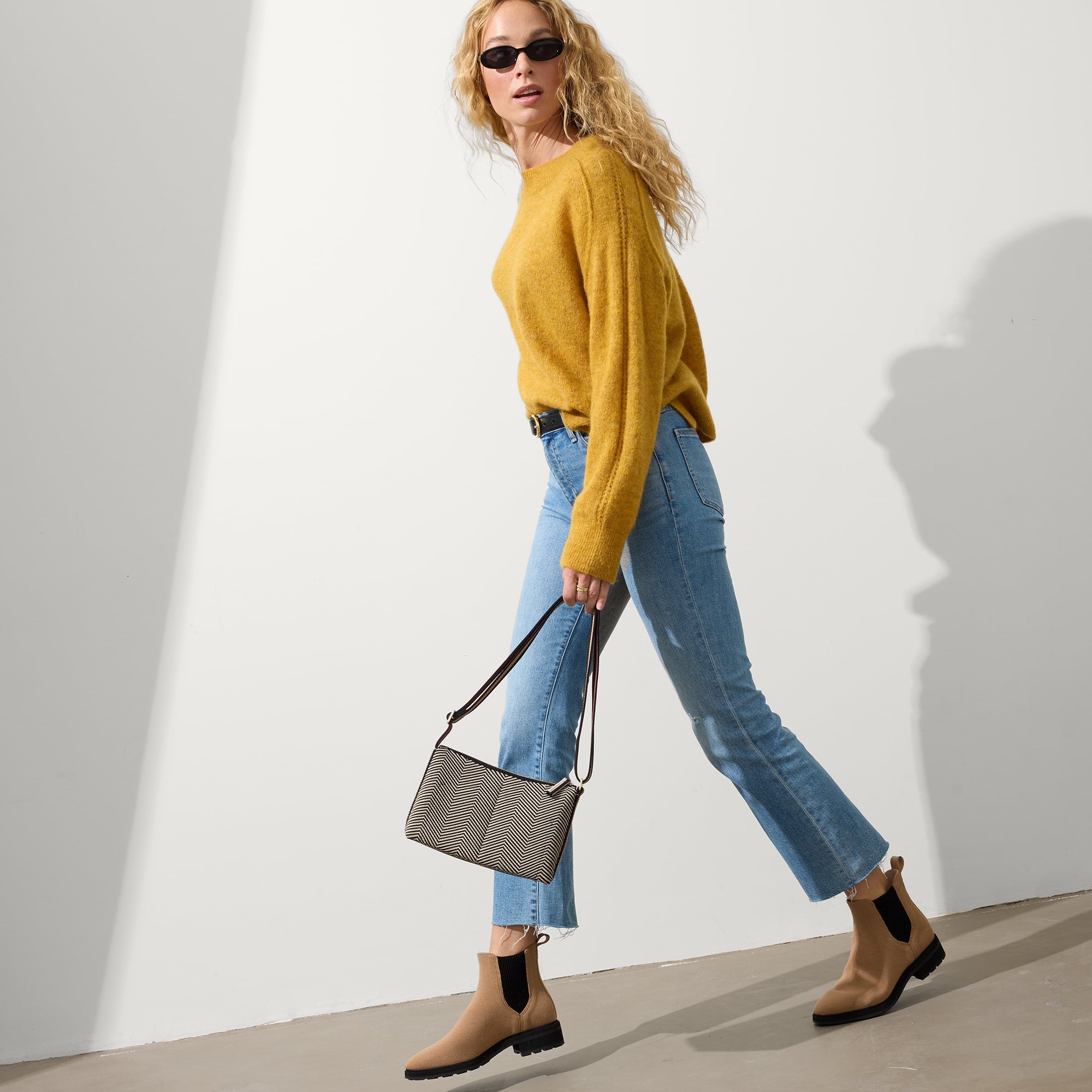 The Casual Crossbody - Dark Mist(Dark Mist)