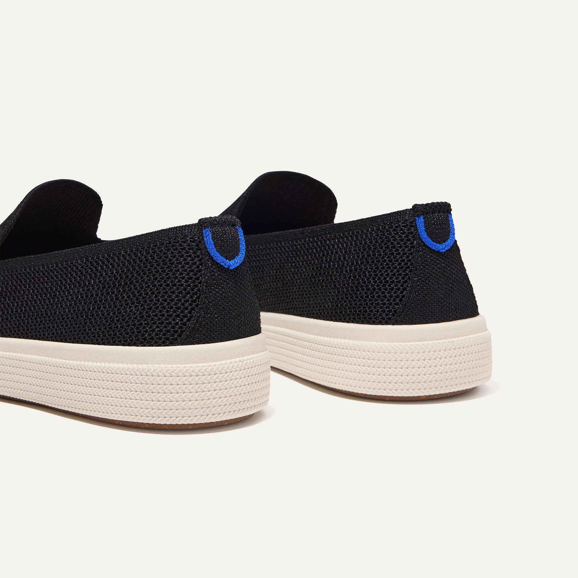 The Ravello Slip On Sneaker - Black(Black,7)