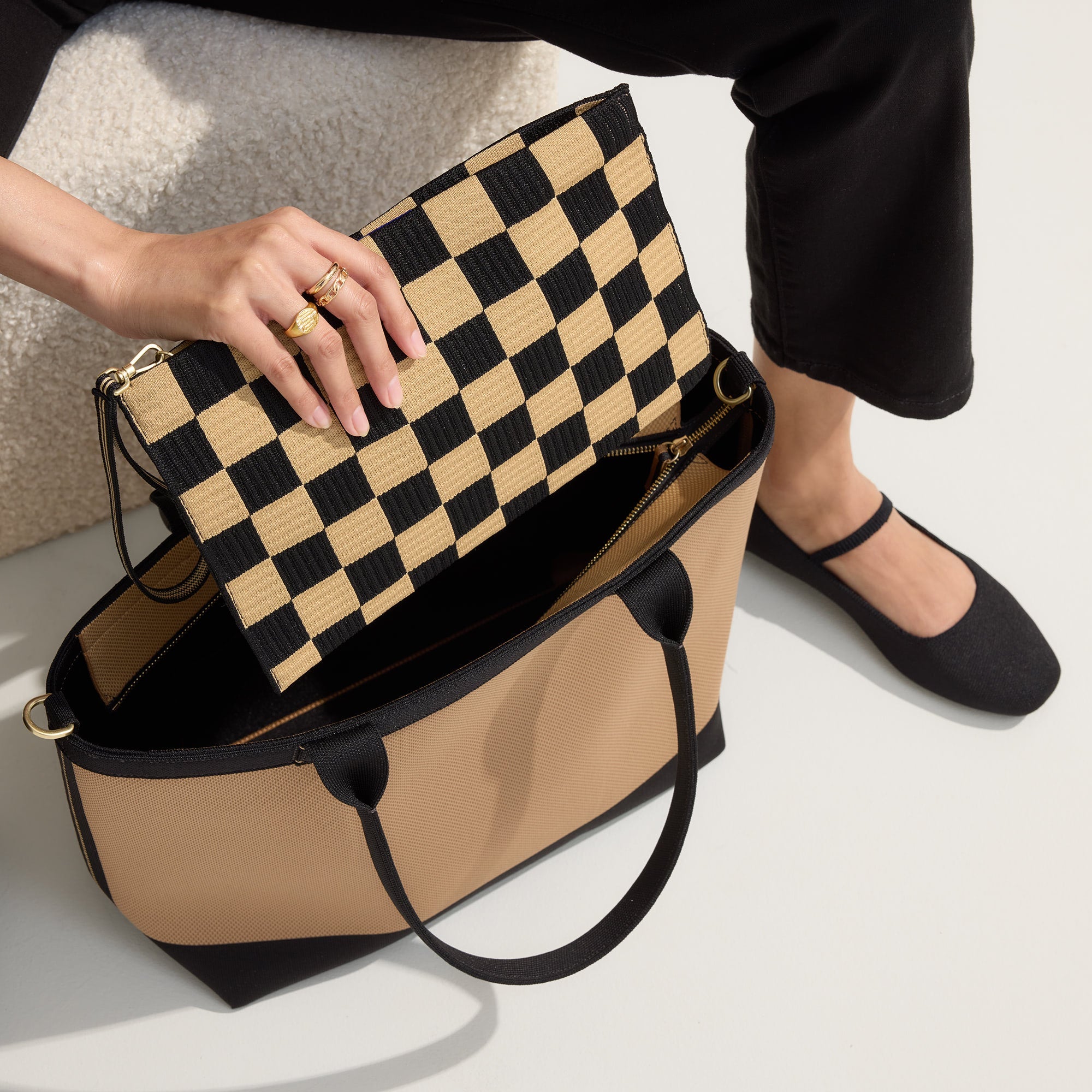 The Lightweight Zip Tote - Shortbread(Shortbread)