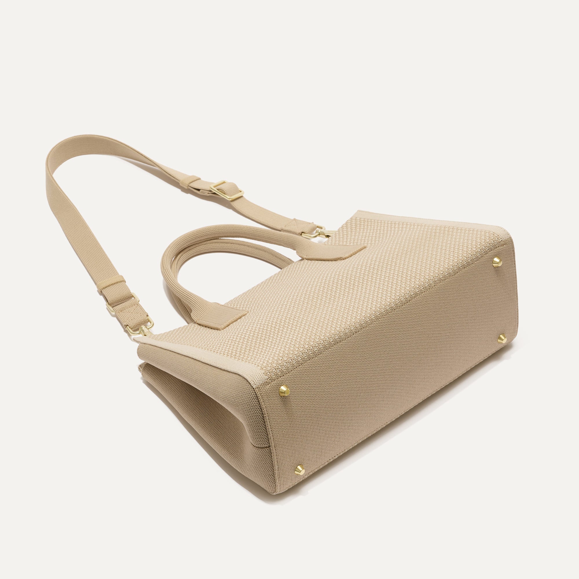 The Classic Handbag - Soft Sesame(Soft Sesame)