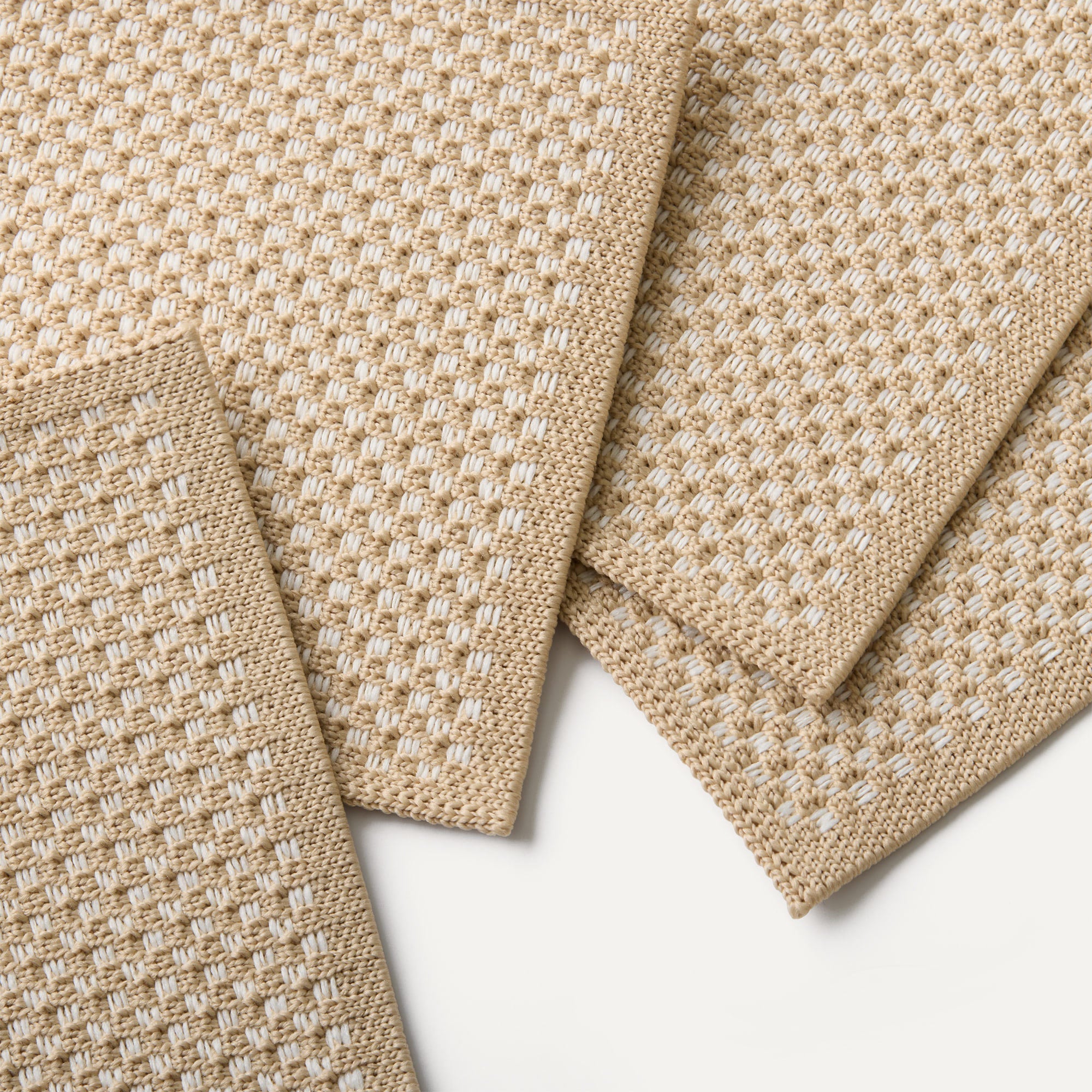 The Coaster (Set of 4) - Almond(Almond)