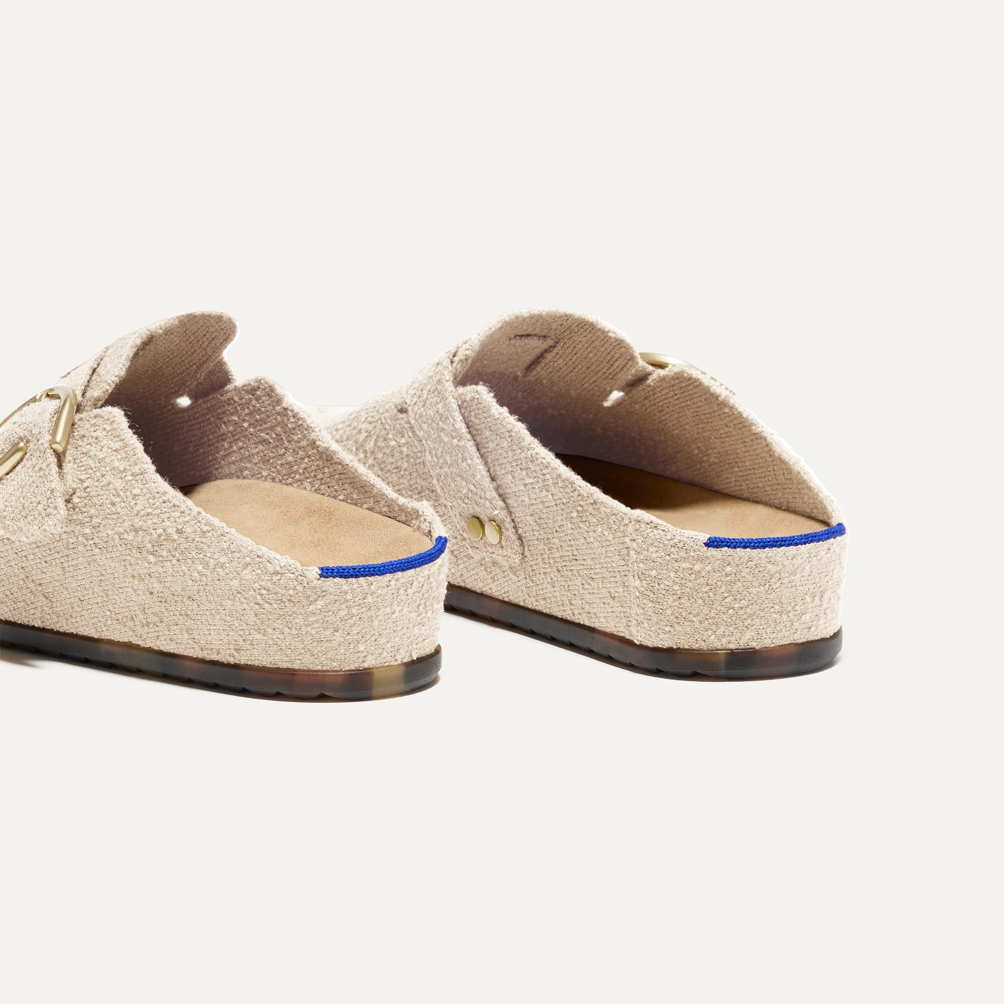 The Buckle Clog - Honeybun Bouclé(Honeybun Bouclé,5)