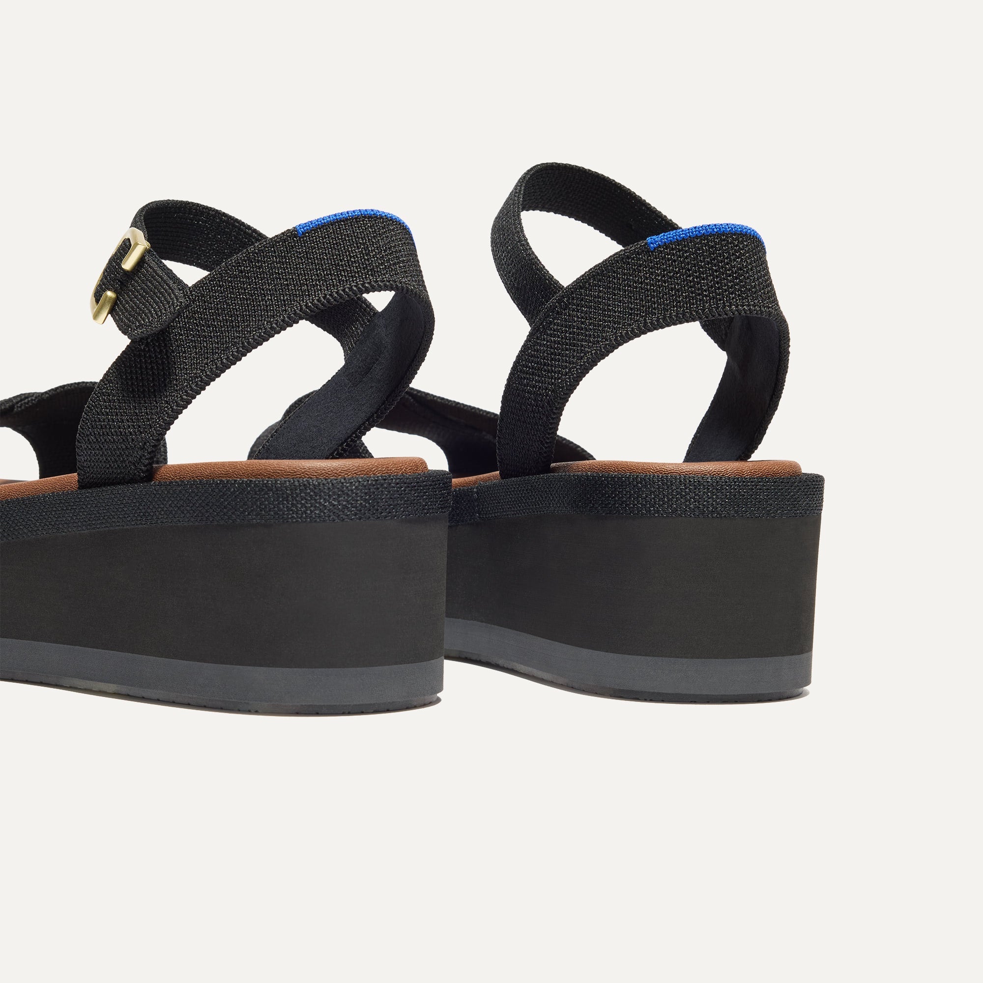 The Criss–Cross Lightweight Wedge Sandal - Black(Black,5)