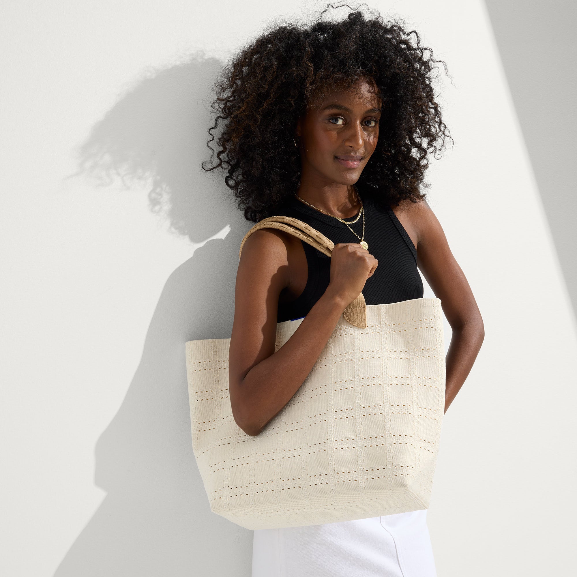 The Lightweight Tote - Ivory Perf(Ivory Perf)