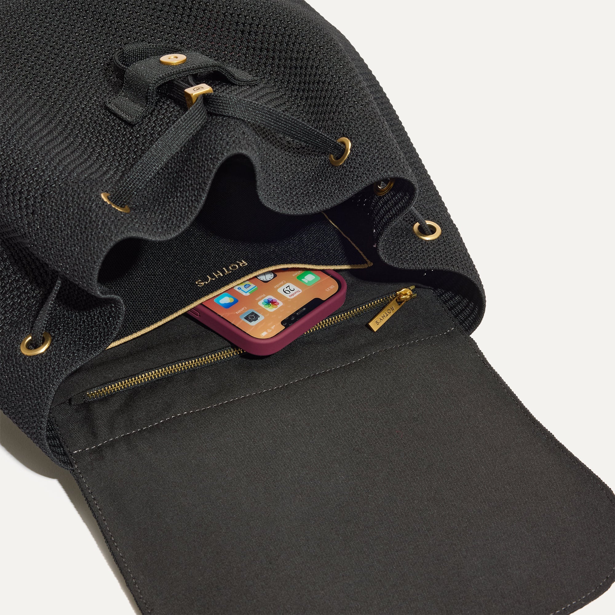 The Cinch Backpack - Black(Black)
