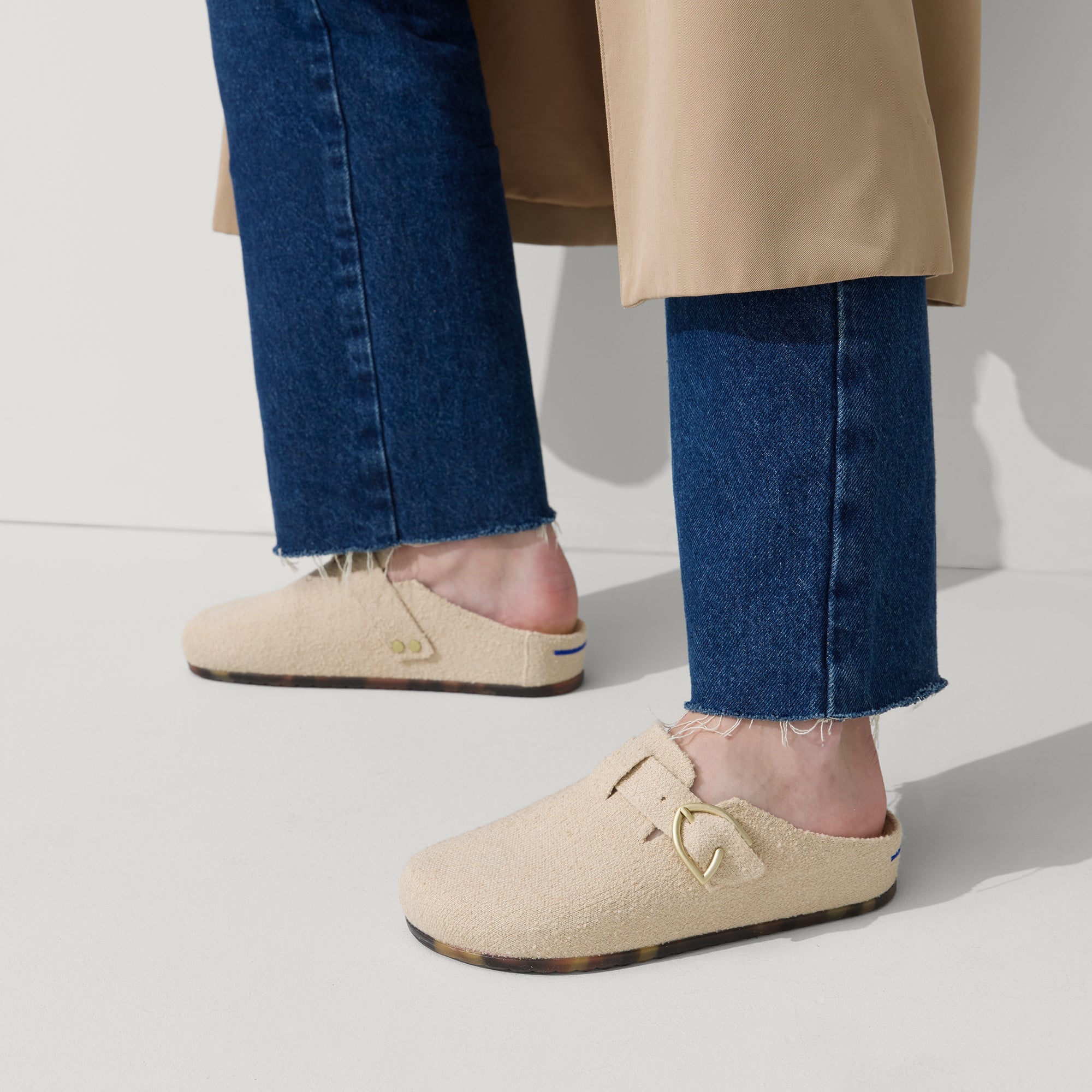 The Buckle Clog - Honeybun Bouclé(Honeybun Bouclé,5)